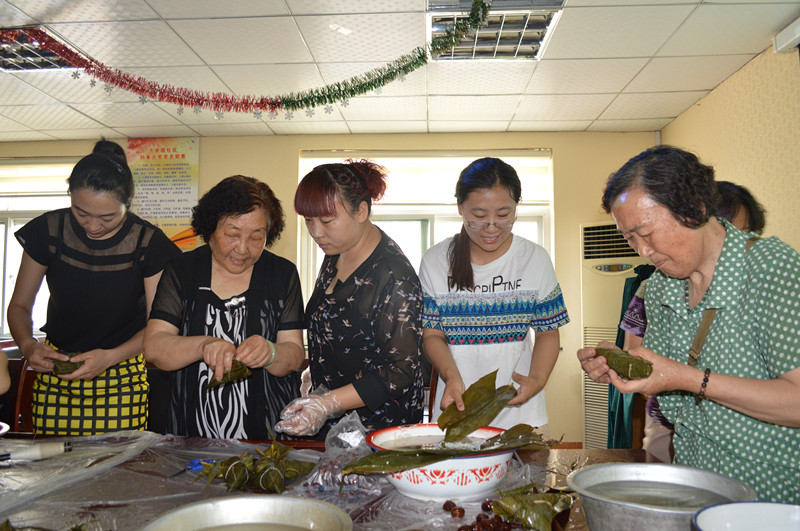 浓情端午  粽叶飘香.jpg
