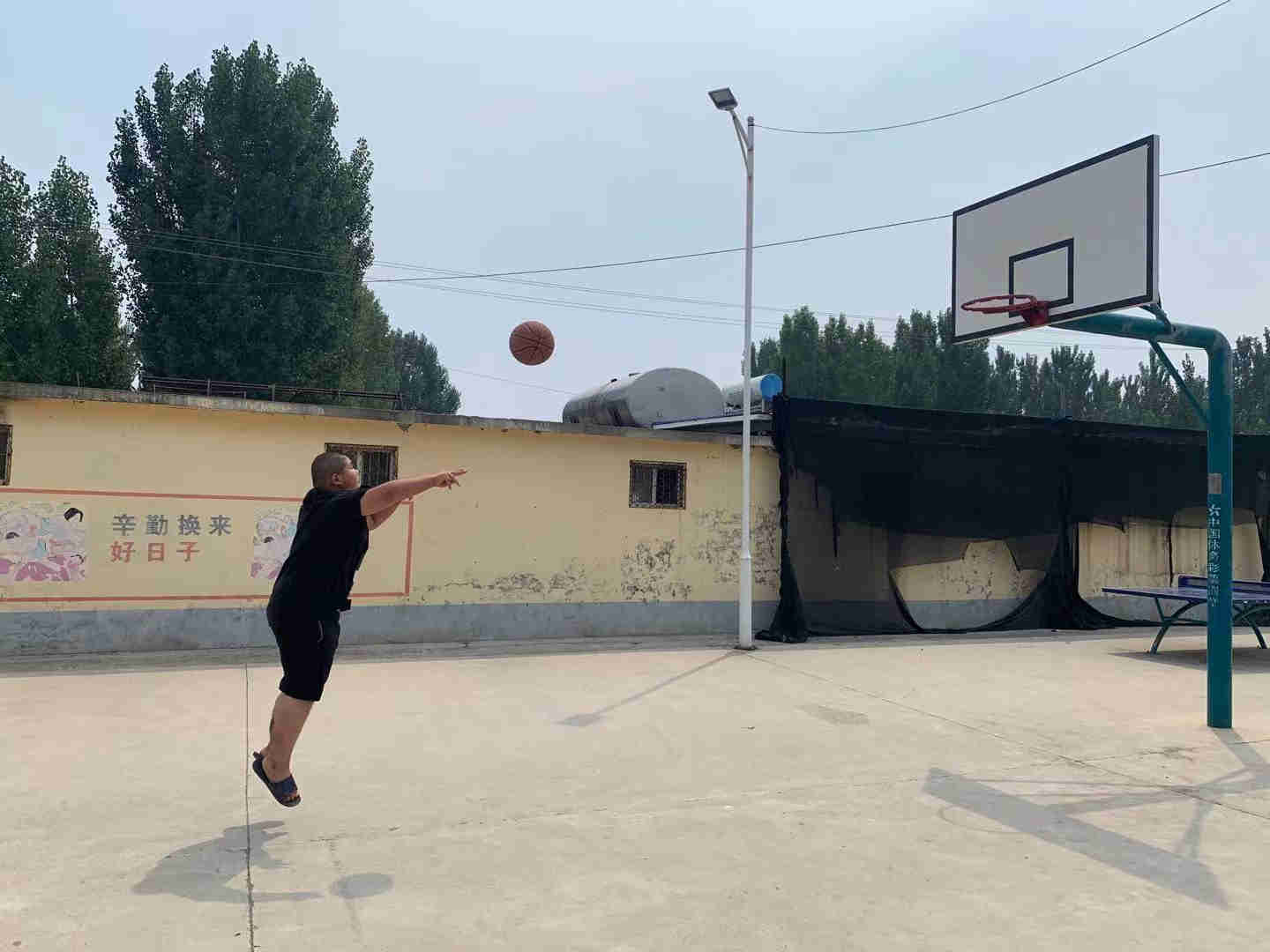 我爱打篮球_副本.jpg