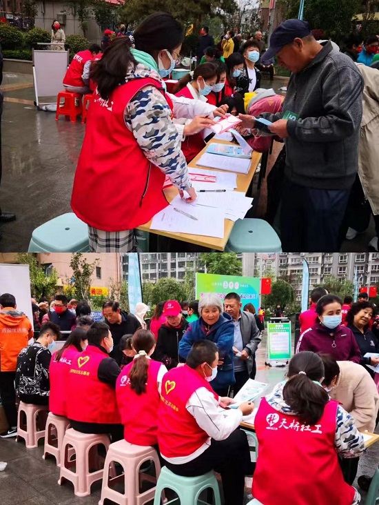 社工组织参赛人员签到.jpg